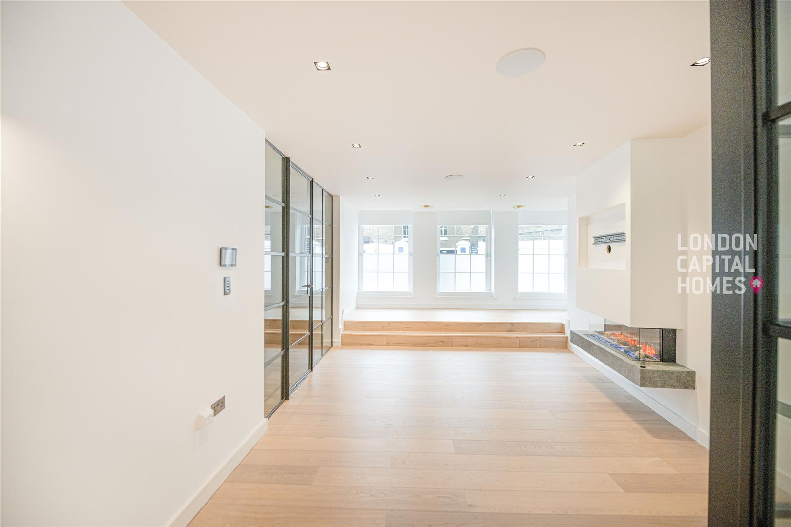 4 bed property in Oldbury Place, London
